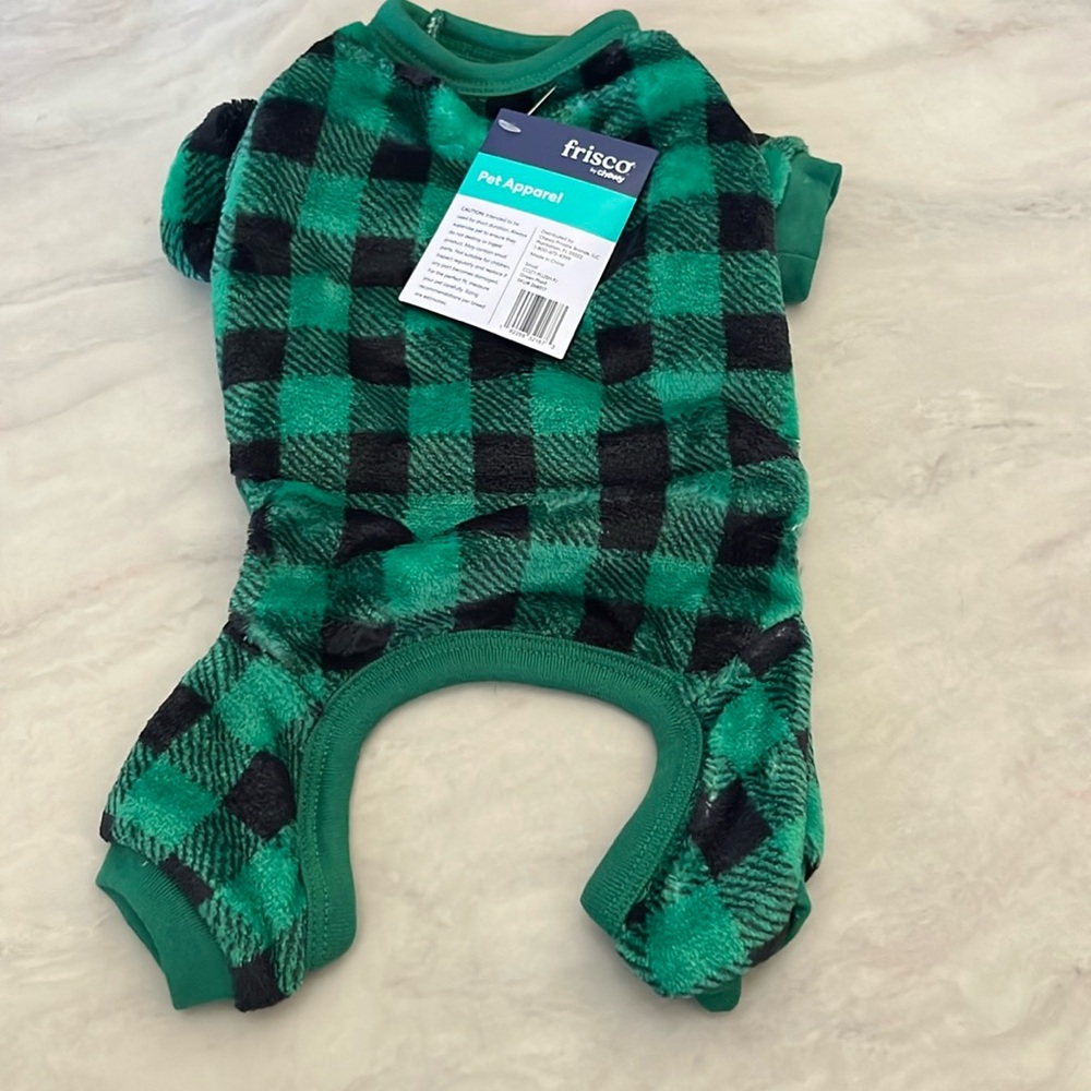 Frisco Dog Plush Cozy Fleeze PJs. Green Plaid. Small NWT!